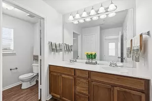 424 Legends Dr, Lewisville, TX 75057 - Photo 14