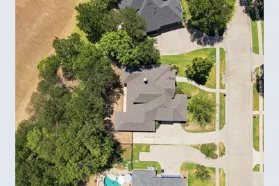 1207 Oak Creek Drive, Ennis, TX 75119 - Photo 12