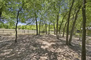 1207 Oak Crk Dr, Ennis, TX 75119 - Photo 36