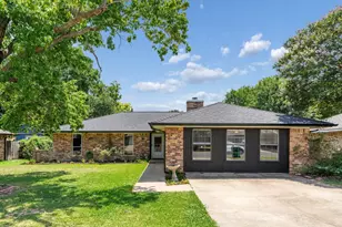 110 Bryn Mawr Ln, Waxahachie, TX 75165 - Photo 1