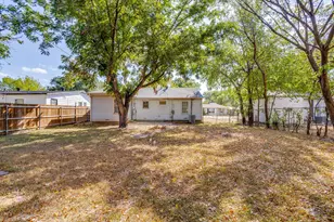 3109 Dogwood Park Dr, Richland Hills, TX 76118 - Photo 18