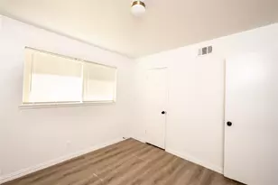 2221 Marilyn Ln, Arlington, TX 76010 - Photo 8
