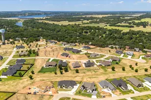 2119 Middlewood Cir, Granbury, TX 76049 - Photo 38