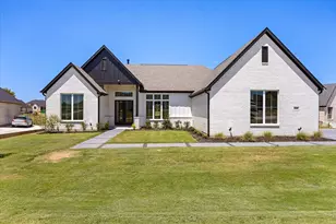 2119 Middlewood Cir, Granbury, TX 76049 - Photo 36