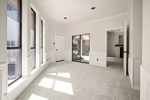3637 Bluegrass Dr, Grand Prairie, TX 75052 - Photo 12
