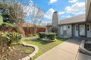 2600 Lawndale Dr, Plano, TX 75023 - Photo 2