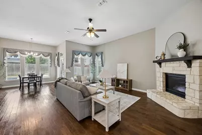 908 Mist Flower Drive, Little Elm, TX 75068 - Photo 10