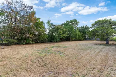 2801 Crystal Drive, Balch Springs, TX 75180 - Photo 8