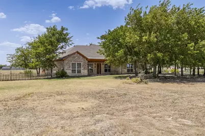 401 Carter Road, Italy, TX 76651 - Photo 1