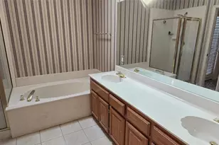 2205 Chapman Dr, Carrollton, TX 75010 - Photo 16