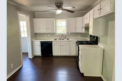 4003 4th Street, Greenville, TX 75401 - Photo 2