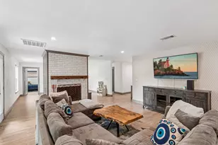 5216 Ashbrook Rd, Dallas, TX 75227 - Photo 2