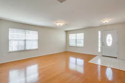 4205 Bayside Court, Arlington, TX 76016 - Photo 2