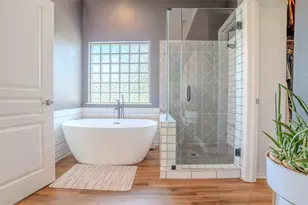 9210 Ravenswood Rd, Granbury, TX 76049 - Photo 22