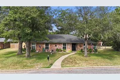 3016 Arapaho Road, Commerce, TX 75429 - Photo 1