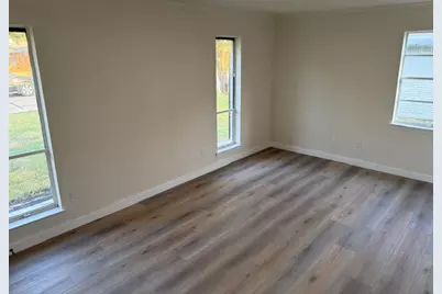 12911 Mitchwin Road, Farmers Branch, TX 75234 - Photo 8