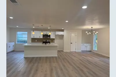 12911 Mitchwin Road, Farmers Branch, TX 75234 - Photo 4