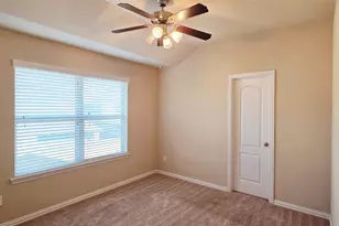 4364 Peregrine Way, Carrollton, TX 75010 - Photo 18