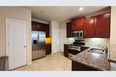4364 Peregrine Way, Carrollton, TX 75010 - Photo 6