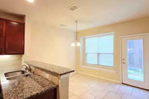 4364 Peregrine Way, Carrollton, TX 75010 - Photo 8