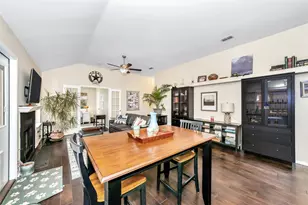 1441 Hampton Rd, Grapevine, TX 76051 - Photo 8