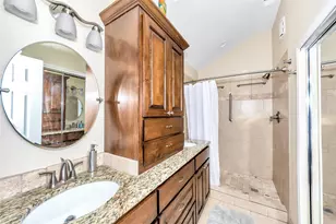 1441 Hampton Rd, Grapevine, TX 76051 - Photo 18