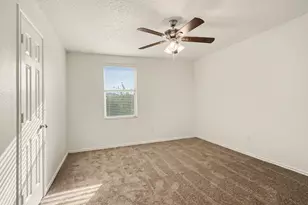 1404 Sunflower Ct, Burleson, TX 76028 - Photo 12