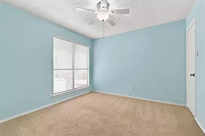 2923 Menlo Park Lane, Carrollton, TX 75007 - Photo 18