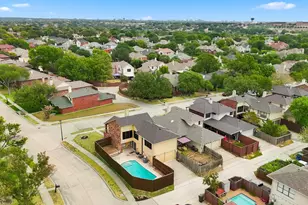 2923 Menlo Park Ln, Carrollton, TX 75007 - Photo 36