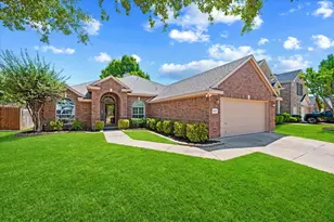 5907 Lantern Ln, Grand Prairie, TX 75052 - Photo 2