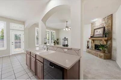 5907 Lantern Lane, Grand Prairie, TX 75052 - Photo 14