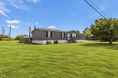208 Rhett Court, Aurora, TX 76078 - Photo 4
