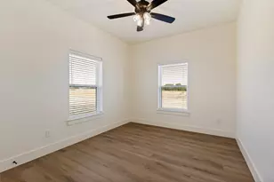 108 Keeter Rd, Springtown, TX 76082 - Photo 16