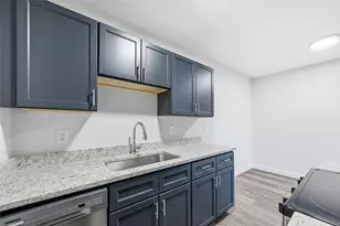 4859 Cedar Springs Rd, Dallas, TX 75219 - Photo 6