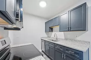 4859 Cedar Springs Rd, Dallas, TX 75219 - Photo 10