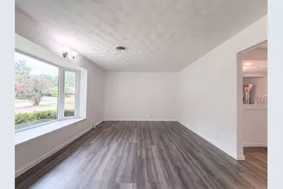 1805 Brookview Drive, Arlington, TX 76010 - Photo 6