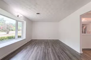 1805 Brookview Dr, Arlington, TX 76010 - Photo 6