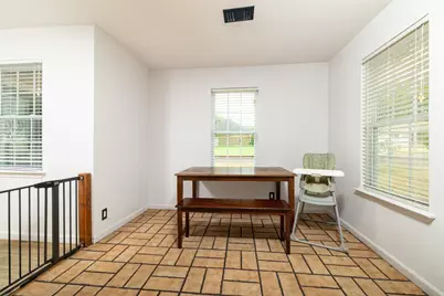 300 Broadway Street, Whitesboro, TX 76273 - Photo 14