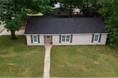 300 Broadway Street, Whitesboro, TX 76273 - Photo 30