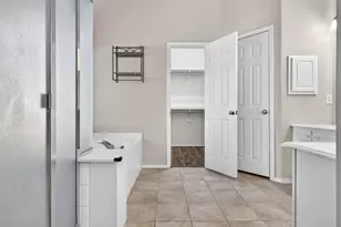 1049 Broken Spoke Dr, Little Elm, TX 75068 - Photo 20
