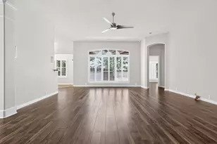 1049 Broken Spoke Dr, Little Elm, TX 75068 - Photo 4