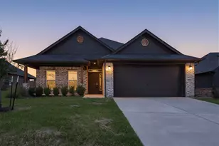 2816 Orchid Dr, Sherman, TX 75092 - Photo 2