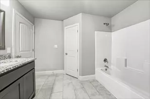 2816 Orchid Dr, Sherman, TX 75092 - Photo 10