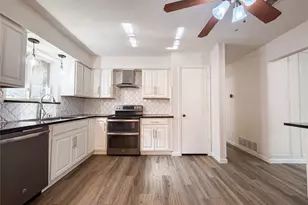 5804 Ridge Dr, Arlington, TX 76016 - Photo 2