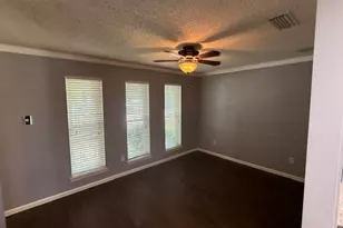 2211 Placid Dr, Carrollton, TX 75007 - Photo 4