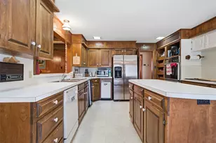 2210 White St, Clifton, TX 76634 - Photo 8