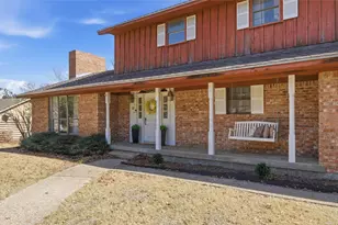 2210 White St, Clifton, TX 76634 - Photo 2