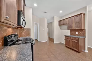 14911 Riverside Dr, Little Elm, TX 75068 - Photo 4