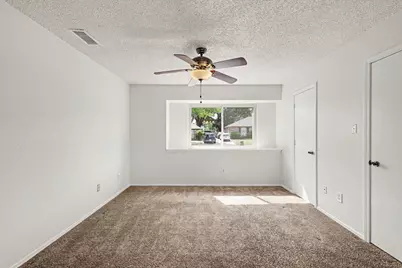 2926 Hilltop Drive, Euless, TX 76039 - Photo 16