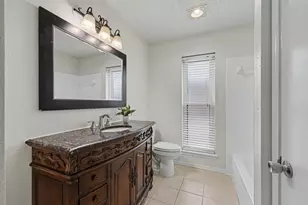 2926 Hilltop Dr, Euless, TX 76039 - Photo 22